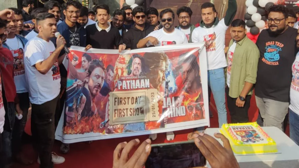 Pathaan Box Office Shah Rukh Khan Craze.