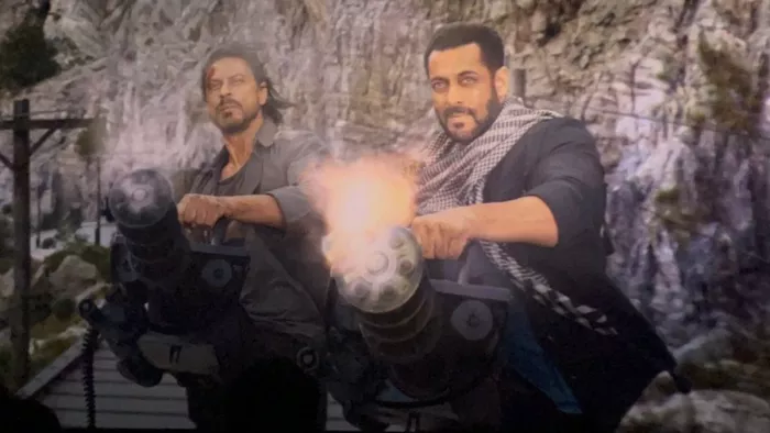 Salman Khan, Salman Khan Entry Scene, Salman Khan Entry Scene In Pathaan, Tiger Met Pathaan, Tiger Entry Pathaan, Salman Khan