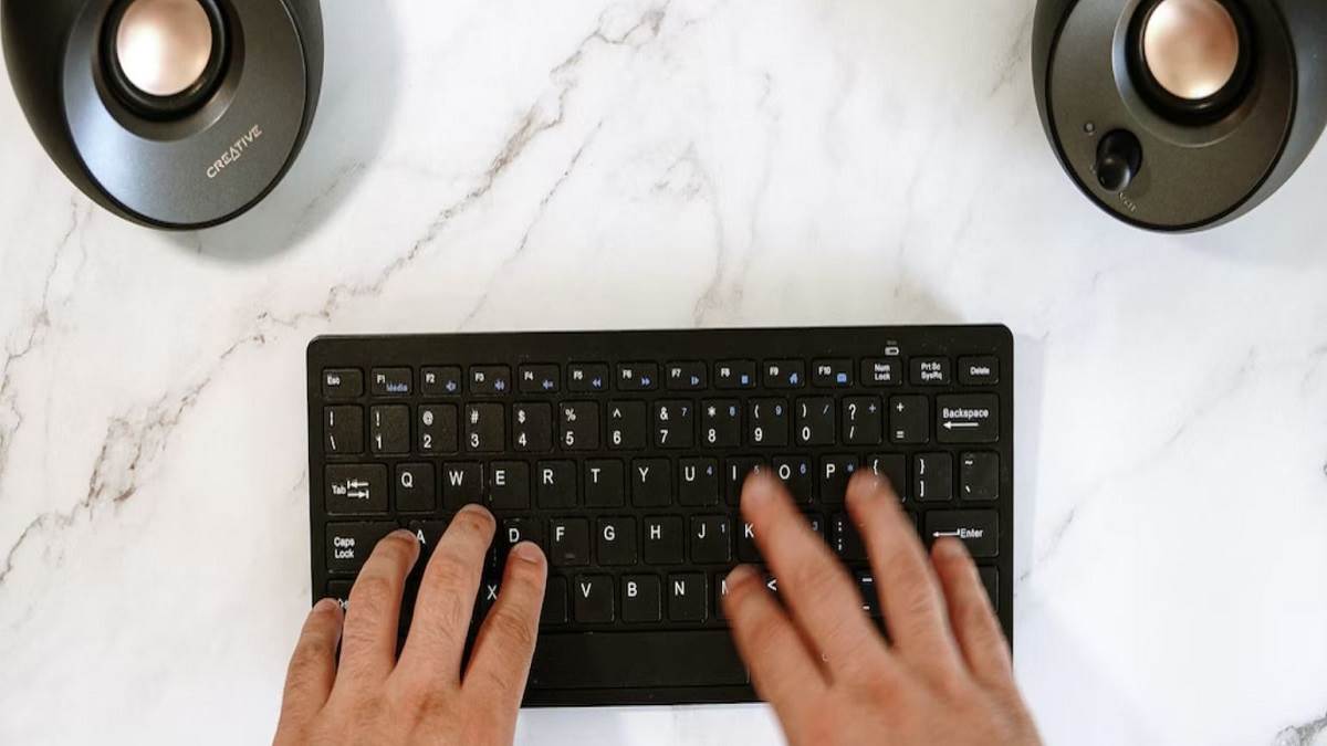 इन Wireless Computer Keyboard से अब रॉकेट की स्पीड में होगा काम, बॉस खुश होकर करेगा वाहवाही