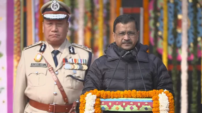 केजरीवाल ने ली गणतंत्र दिवस परेड की सलामी। जागरण