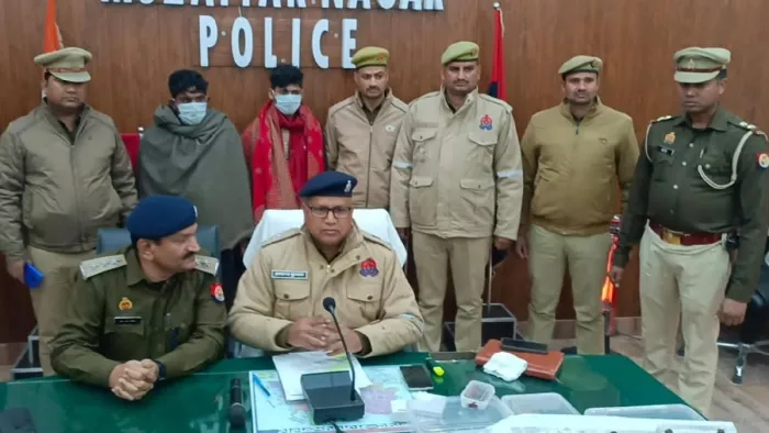 पुलिस ने पकड़ी तमंचा फैक्ट्री, दो आरोपित गिरफ्तार