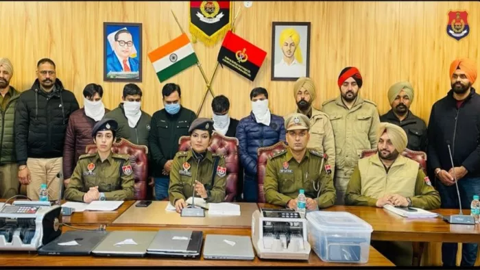 शेयर ट्रेडिंग की आड़ में चल रहा मैचों की ऑनलाइन बेटिंग का धंधा
