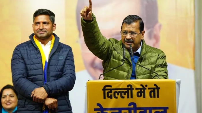 केजरीवाल ने किराएदारों को फ्री-बिजली की सुविधा देने का किया एलान।