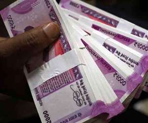 नामित किए गए विधायक जीआइजी मैन विधायक निधि खर्च करने में सबसे आगे निकल गए हैं।