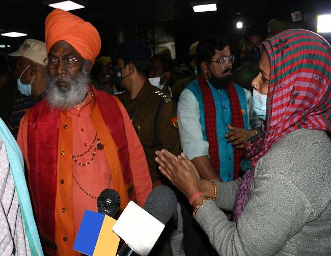 https://www.jagranimages.com/images/newimg/25022021/25_02_2021-sakshi_maharaj_21403109.jpg