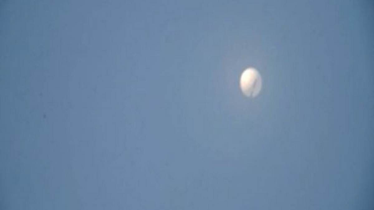 https://www.jagranimages.com/images/newimg/25022023/25_02_2023-spy_balloon_over_andaman_23340448.jpg