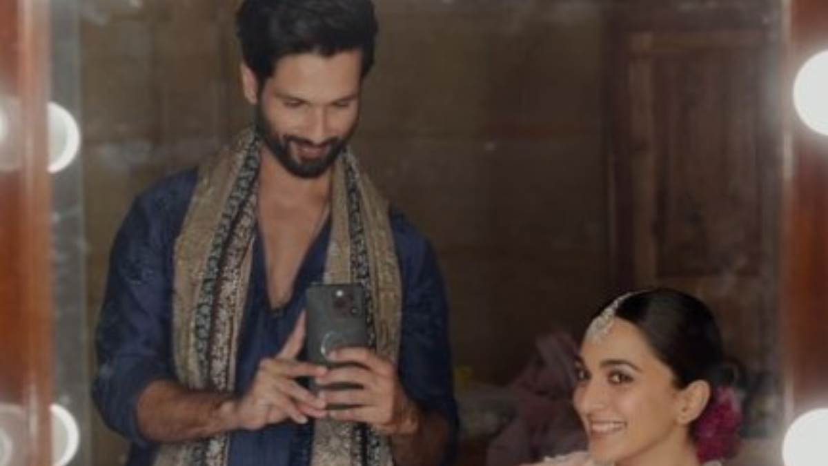 https://www.jagranimages.com/images/newimg/25022024/25_02_2024-shahid_kapoor_and_kiara_advani_23661021.jpg