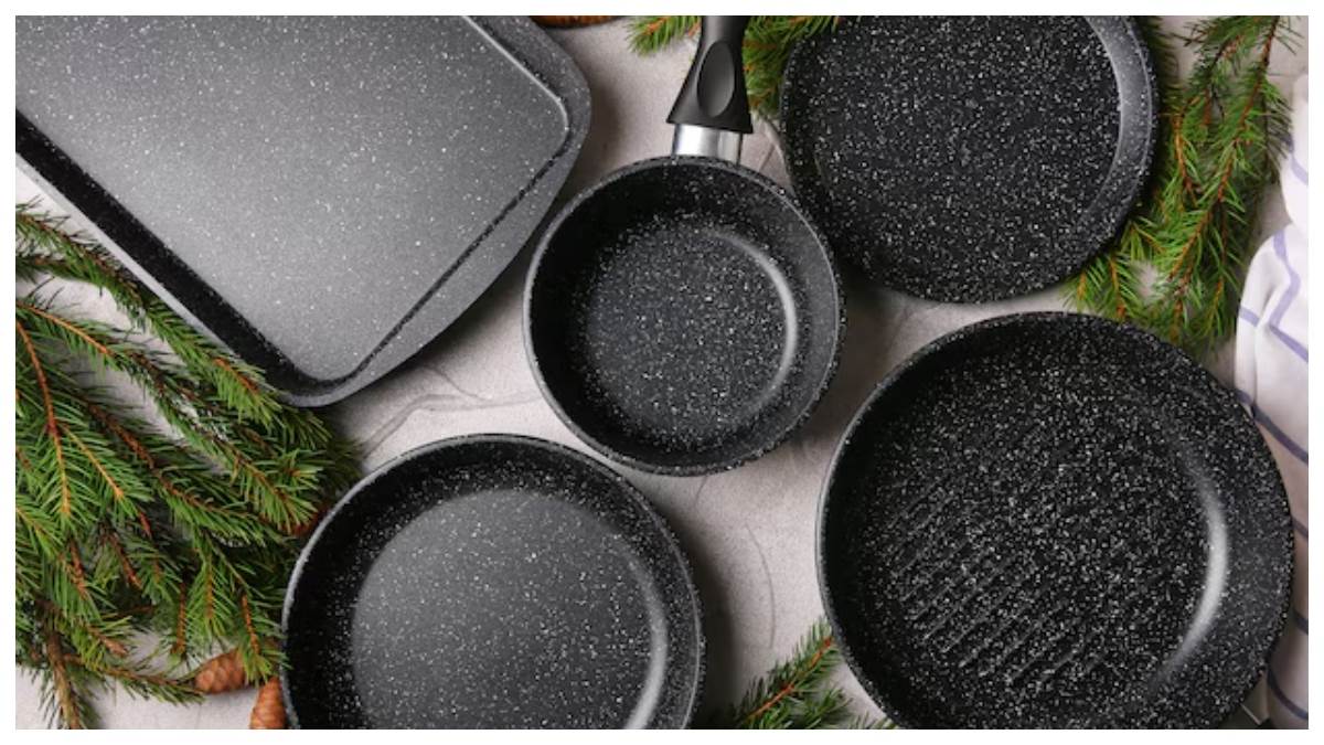 https://www.jagranimages.com/images/newimg/25022025/25_02_2025-nonstick_cookware_harms_23890431.jpg
