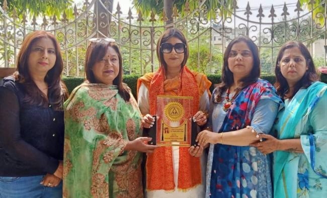 रुपिदर ढिल्लों को प्राइड आफ लुधियाना से किया सम्मानित