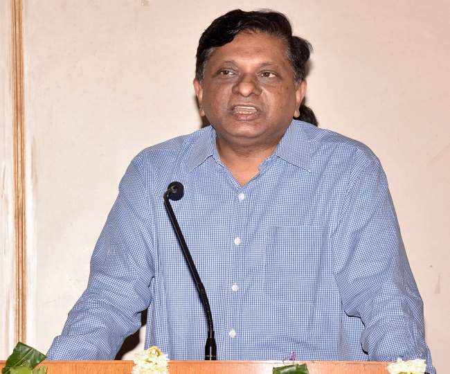 सूचना एवं प्रसारण मंत्रालय के सचिव अपूर्व चंद्रा