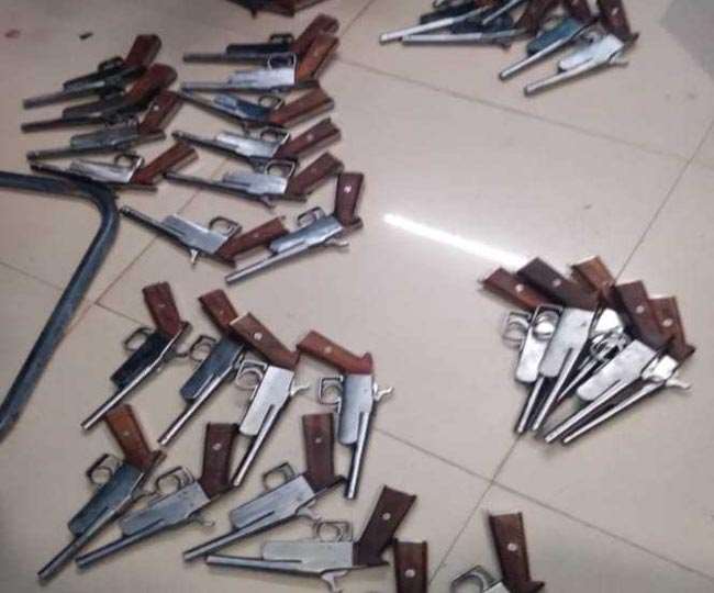 bihar stf team raided in bengal activities of munger arms smugglers exposed