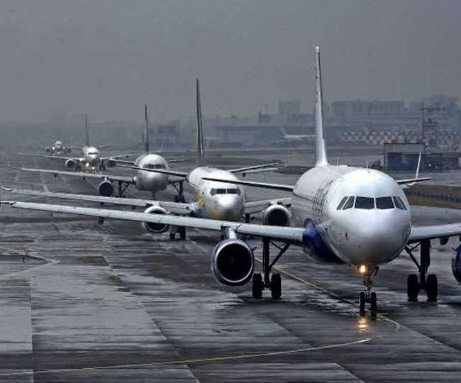 लखनऊ एयरपोर्ट पर 30 हेलीकाप्टर और चार्टर प्लेन से आएंगे मेहमान।