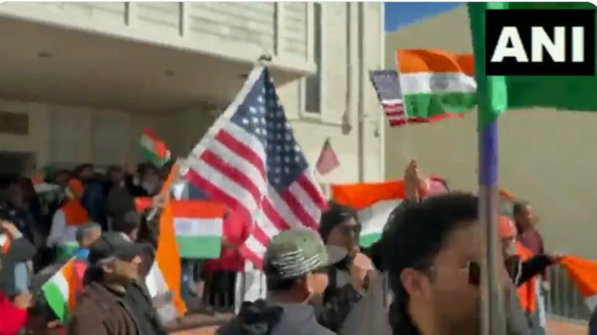 America: भारतीय-अमेरिकी ने भारत के समर्थन में निकाली शांति रैली, भारतीय राष्ट्रीय ध्वज फहराते हुए लगाए नारे