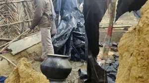 छापेमारी में 1100 किलो जावा महुआ सहित भारी मात्रा में अवैध शराब की नष्ट
