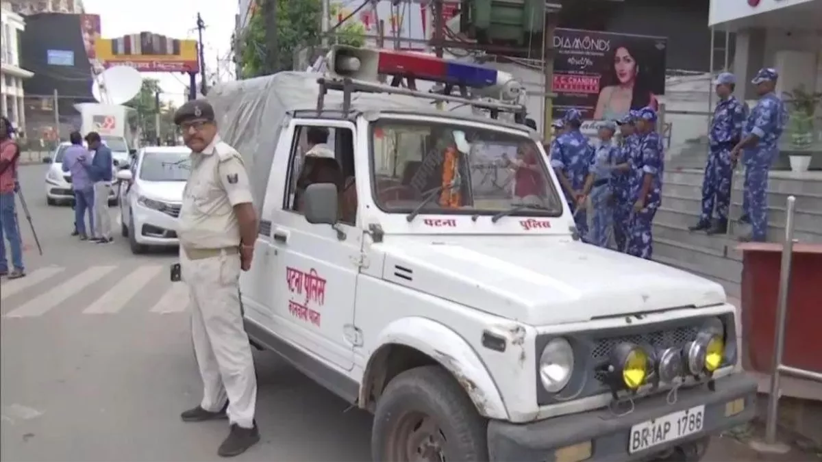 Patna: मसौढ़ी में दो गुटों के बीच मारपीट में फायरिंग और पत्थरबाजी; पुलिस को आरोपितों ने रातभर दौड़ाया