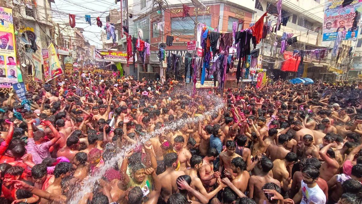 https://www.jagranimages.com/images/newimg/25032024/25_03_2024-h_23682629.jpg