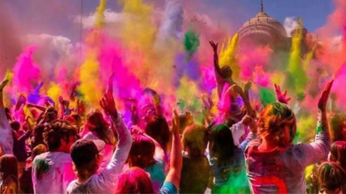 Holi 2024- लॉन्‍ग वीकेंड पर शिमला में आई सैलानियों की बहार, होली मनाने पहाड़ों पर पहुंचे पर्यटक; होटल हुए फुल