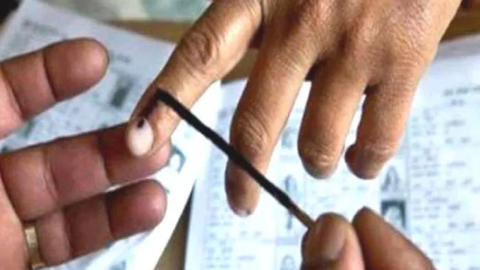 लोकसभा चुनाव 2024: मतदान करने के लिए मतदाता सूची में नाम होना अनिवार्य।