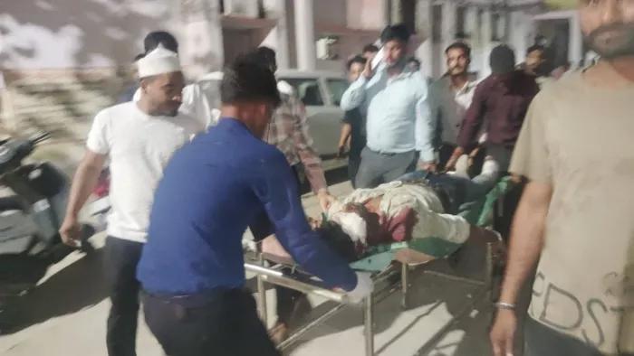 भीषण हादसे में दो लोगों की मौत हो गई। (तस्वीर जागरण)