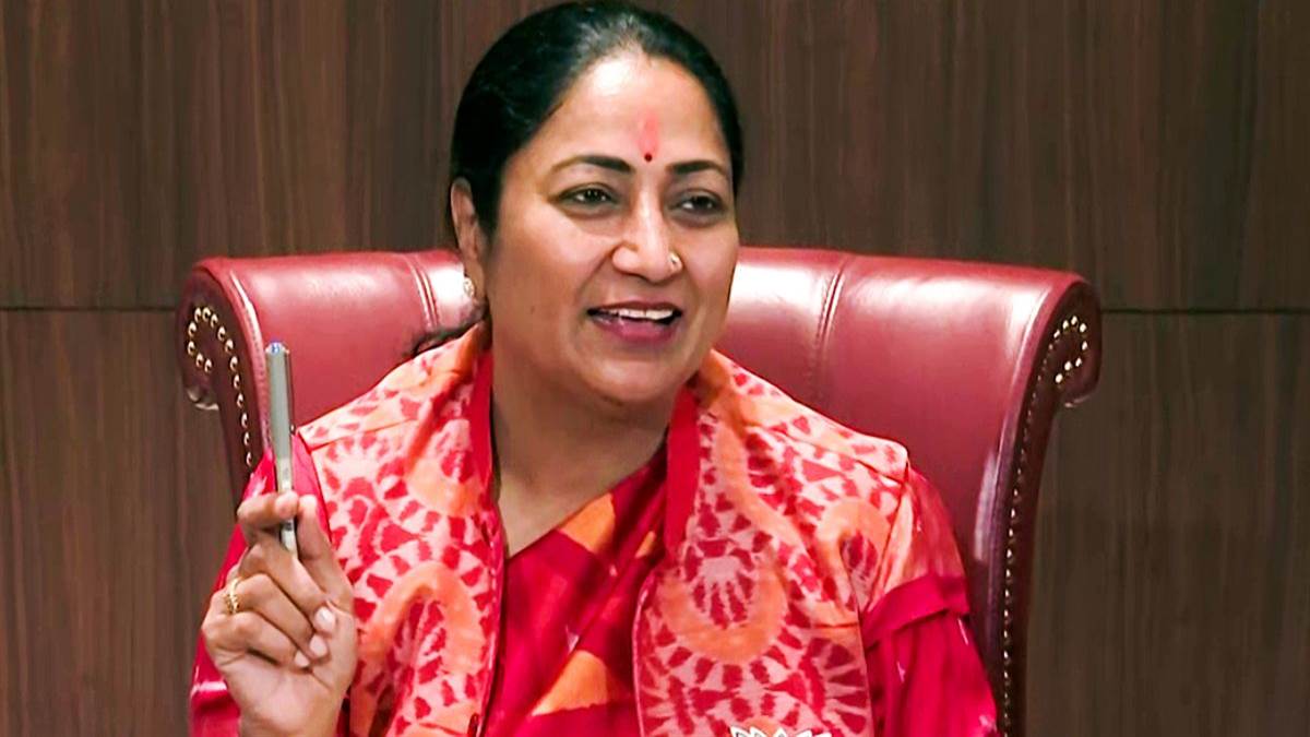 https://www.jagranimages.com/images/newimg/25032025/25_03_2025-delhi_cm_6_23905500.jpg