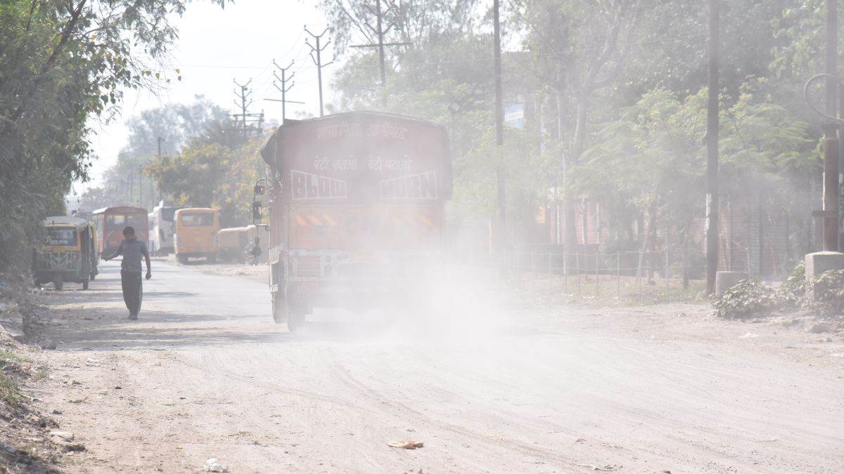 ncr ghaziabad air pollution air quality worst in country loni aqi crosses400