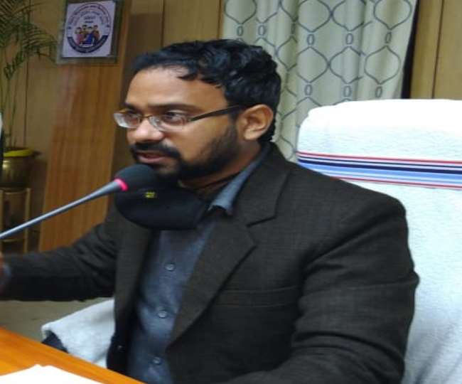 कोरोना संक्रमण से बचाव के ल&zwj;िए डीएम ने जारी क&zwj;िया गाइडलाइन।