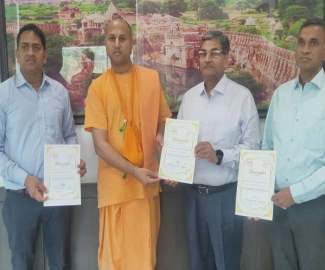 https://www.jagranimages.com/images/newimg/25042022/25_04_2022-mevar_university_22658651.jpg