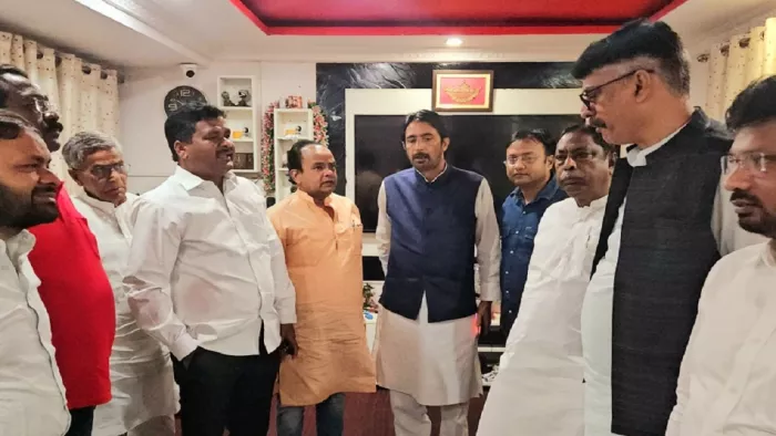 रांची स्थित इरफान अंसारी के आवास पहुंचे कांग्रेस झारखंड प्रभारी व मंत्री विधायक