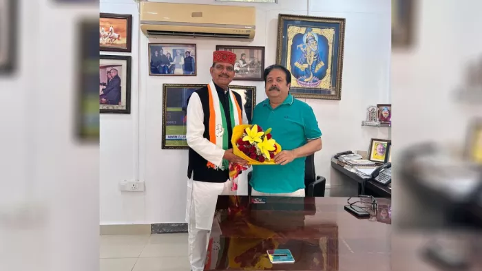 Himachal Politics: सुजानपुर में BJP को झटका, कैप्टन रंजीत राणा ने थामा कांग्रेस का 'हाथ'