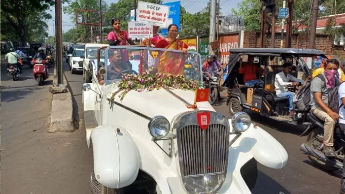 धनबाद में थर्ड जेंडर ने मतदाता जागरूकता को निकाली रैली