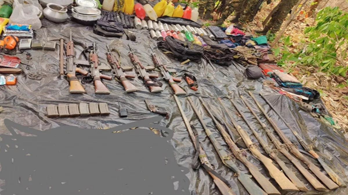 Bokaro News: झारखंड में नक्सलियों का खतरनाक प्लान आया सामने, 35 पेन ड्राइव और मेमोरी कार्ड से खुला राज