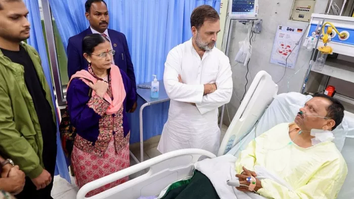 जम्मू-कश्मीर में बोले राहुल गांधी- सरकार जो एक्शन लेगी हम साथ देंगे (एजेंसी)