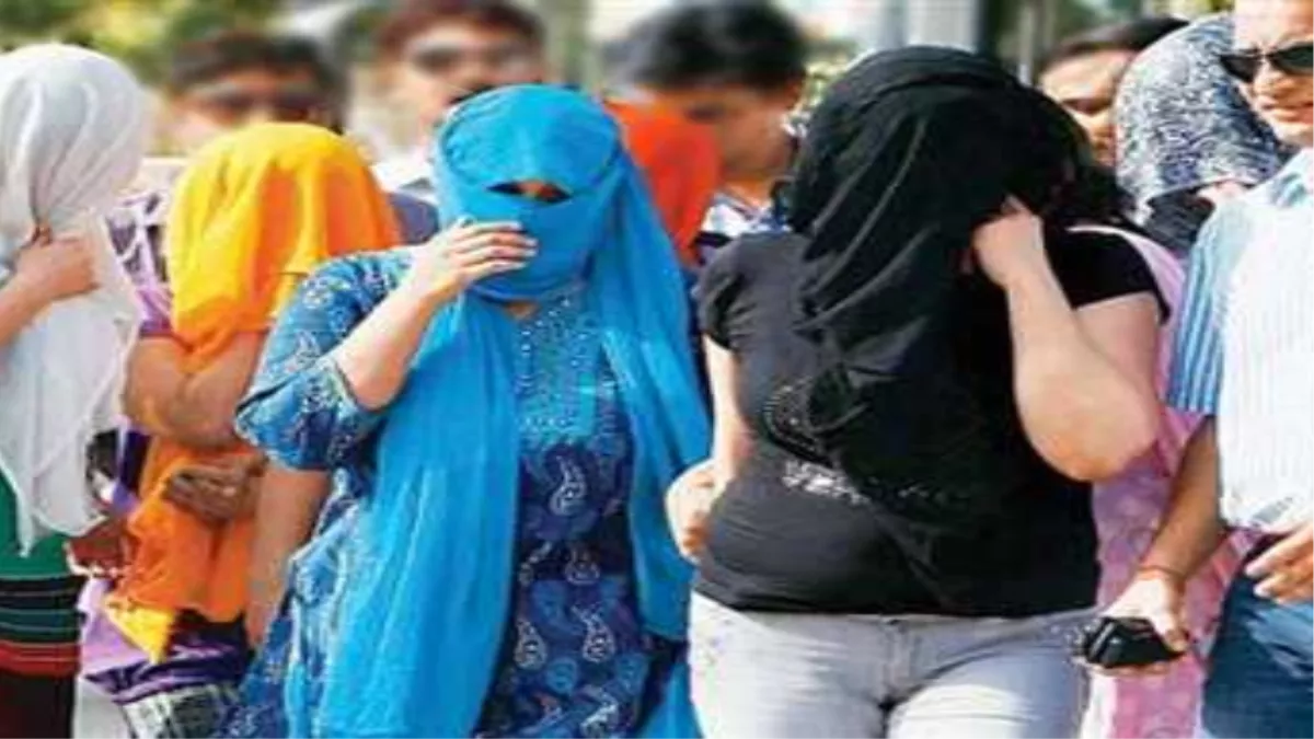 बिहार: होटल के कमरे में सात लड़कों के साथ पकड़ी गईं आठ लड़कियां, बसपा नेता को भी खोज रही पुलिस