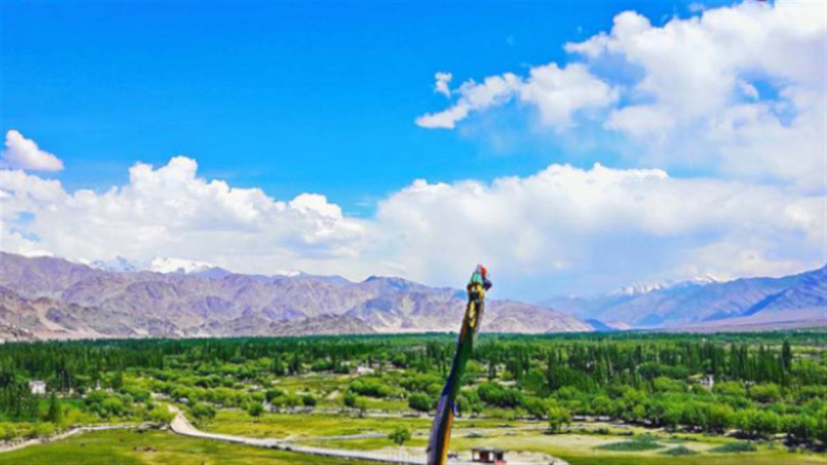leh ladakh trip places and travel destination must visit in leh ladakh