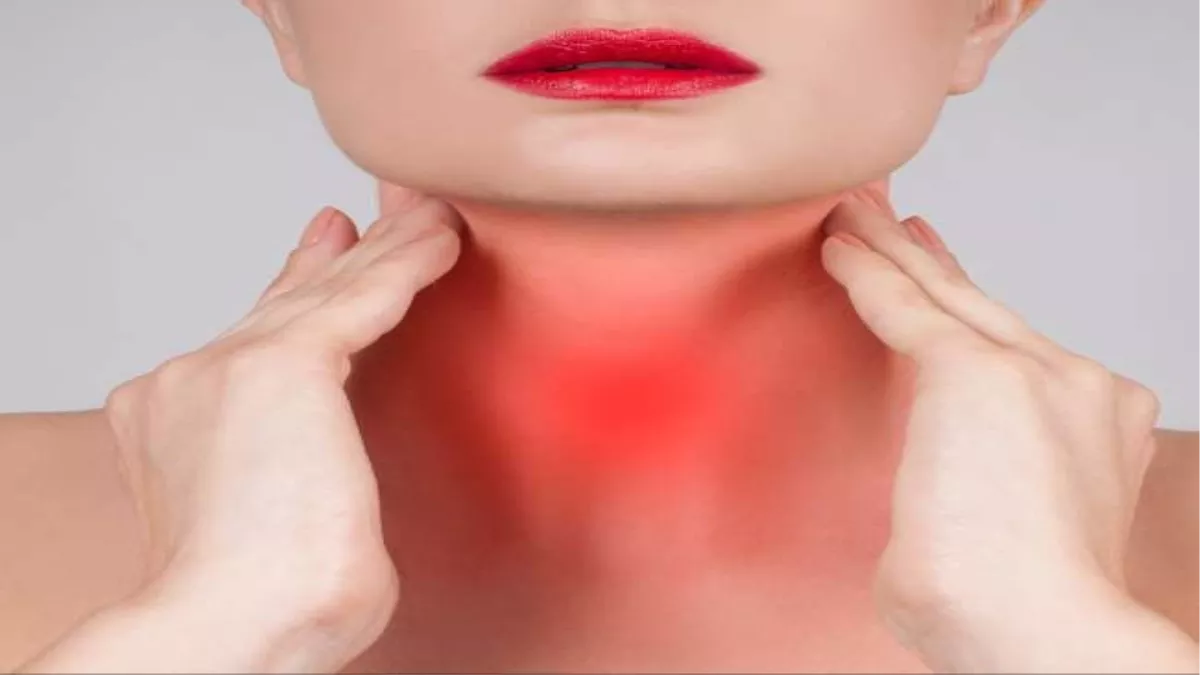 Thyroid Control Tips: कई बीमारियों को बुलाता है थायराइड, महिलाओं के लिए है खतरनाक; जानें कंट्रोल टिप्स