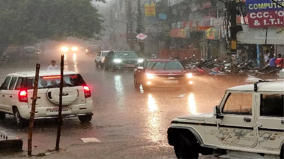 यूपी में आंधी-तूफान, आकाशीय बिजली और डूबने से कुल 39 लोगों की मौत, सीएम योगी ने दिए सहायता के निर्देश