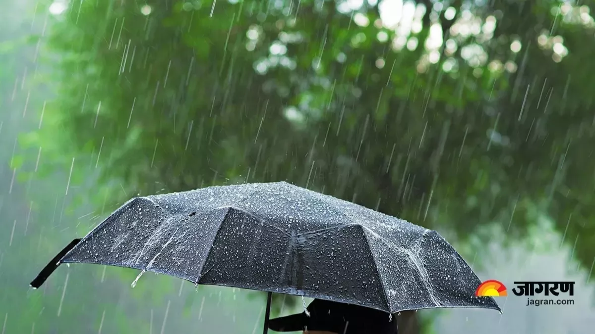 Bihar Weather: अगले तीन घंटे में पलटी मारेगा पटना और वैशाली का मौसम, बारिश और वज्रपात को लेकर अलर्ट