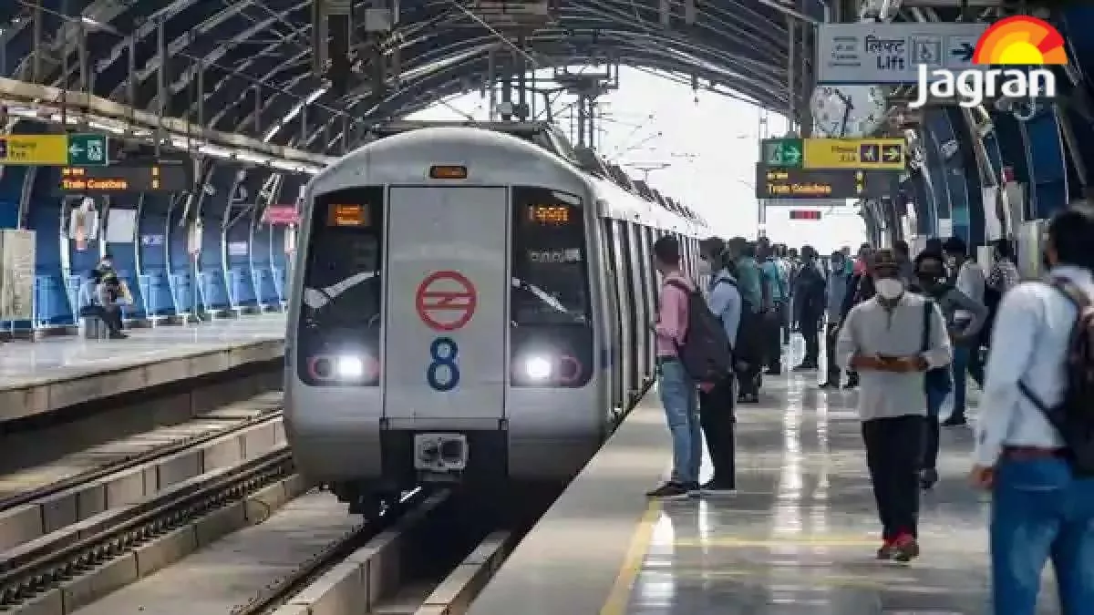 Delhi Metro: मजेंटा लाइन पर साढ़े तीन घंटे प्रभावित रहा मेट्रो का परिचालन, तकनीकी खराबी के चलते धीमी थी रफ्तार