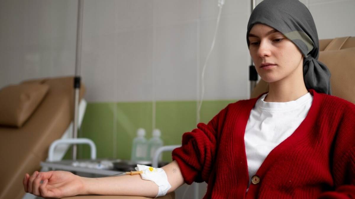 https://www.jagranimages.com/images/newimg/25052024/25_05_2024-cancer_in_young_people_23724941.jpg