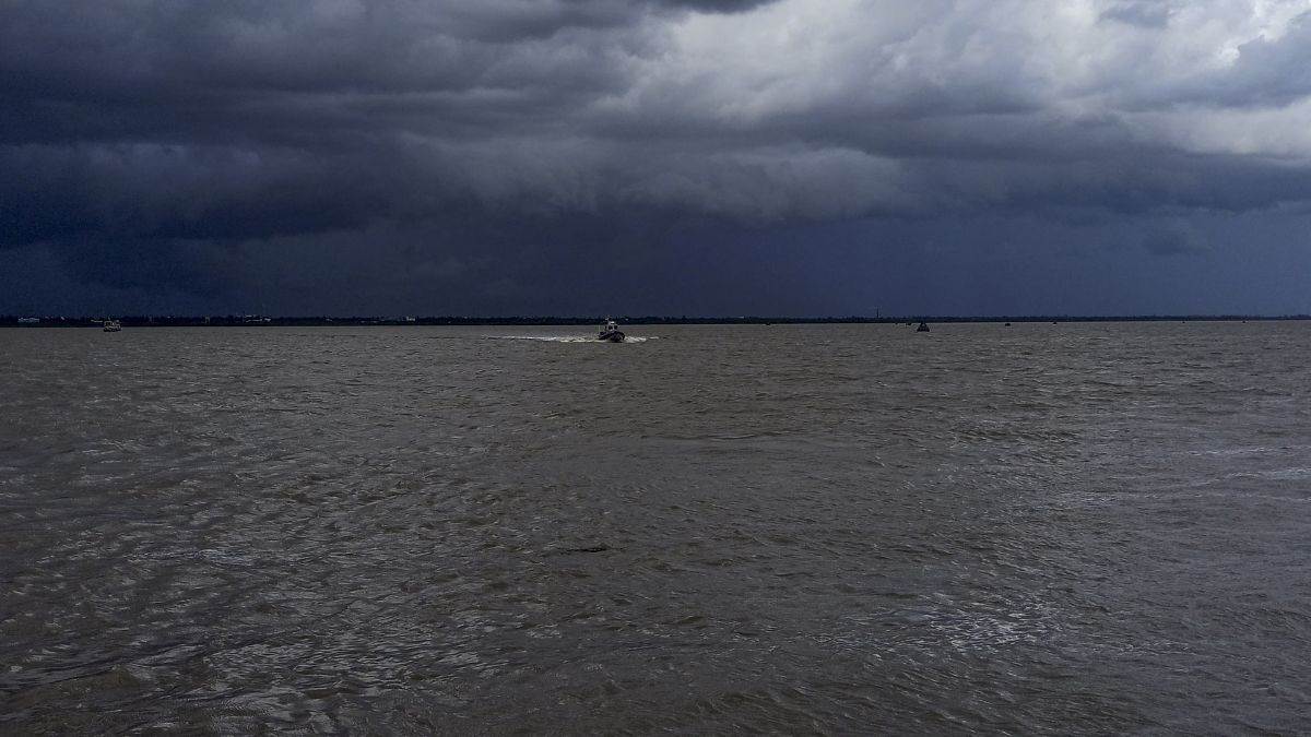 https://www.jagranimages.com/images/newimg/25052024/25_05_2024-cyclonic_23725166_202150674.jpg