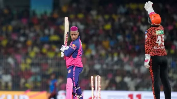 RR vs SRH: Shimron Hetmyer पर क्यों BCCI ने ठोका जुर्माना?
