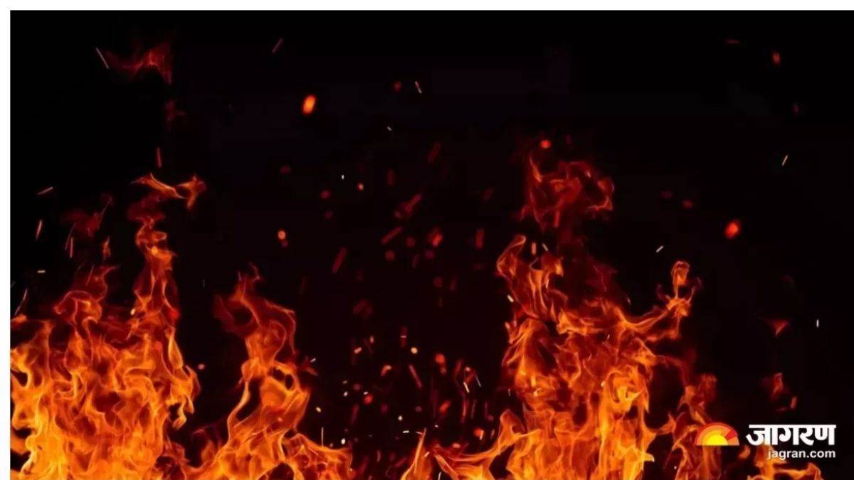 https://www.jagranimages.com/images/newimg/25052025/25_05_2025-fire_2_23946889_224940430.jpg