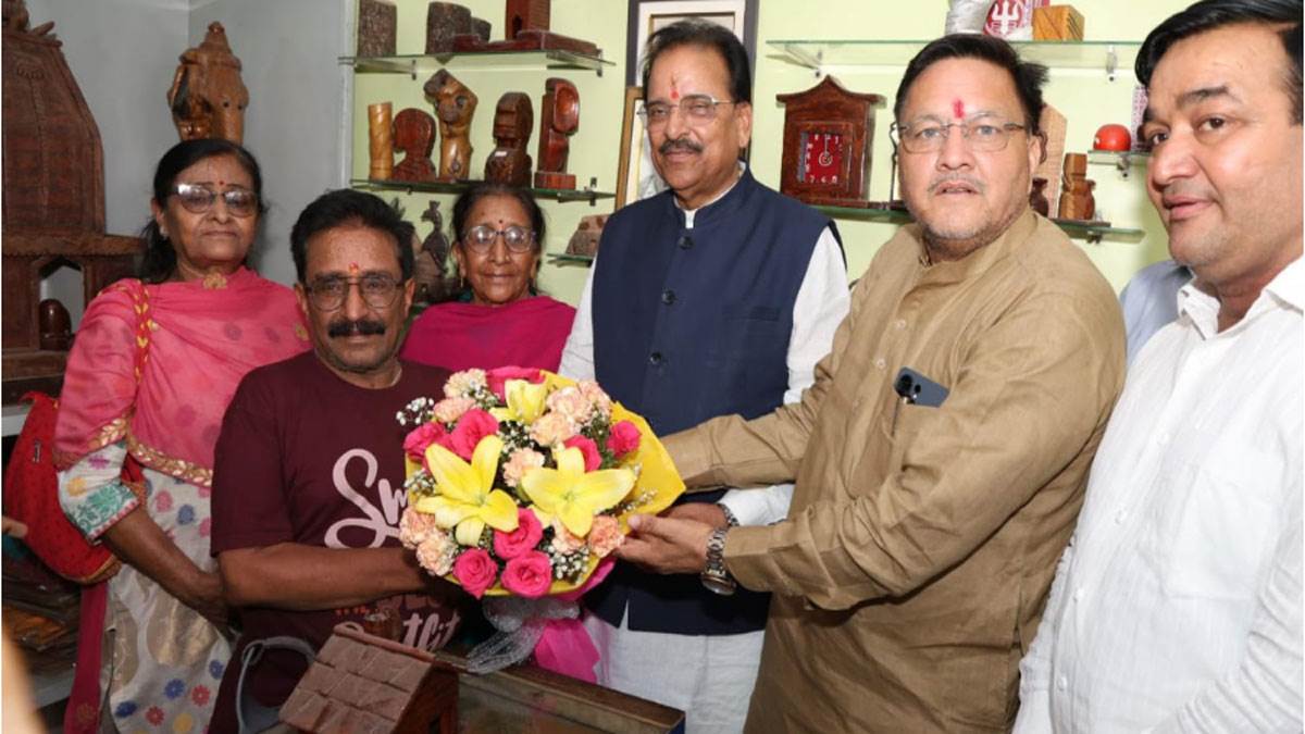 https://www.jagranimages.com/images/newimg/25052025/25_05_2025-jeevan-chandra-joshi-1_23946718.jpg