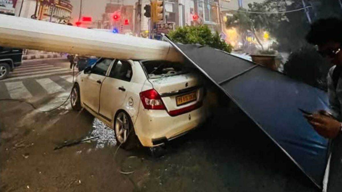 storm and rain wreak havoc in punjab 4 people including 2 labourers died chances of storm and hailstorm today