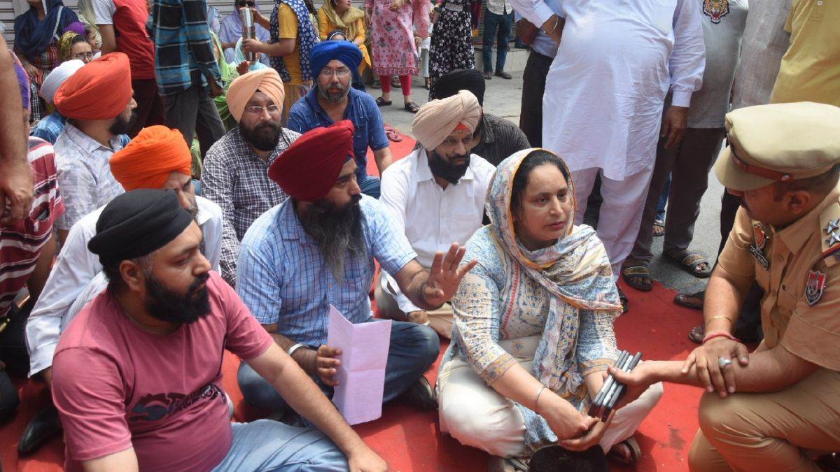 https://www.jagranimages.com/images/newimg/25052025/25_05_2025-sainchi_sahib_23946382.jpg