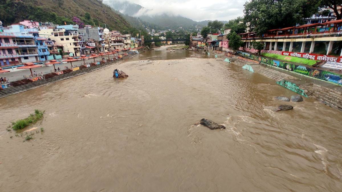 https://www.jagranimages.com/images/newimg/25052025/25_05_2025-saryu-river_23946565.jpg