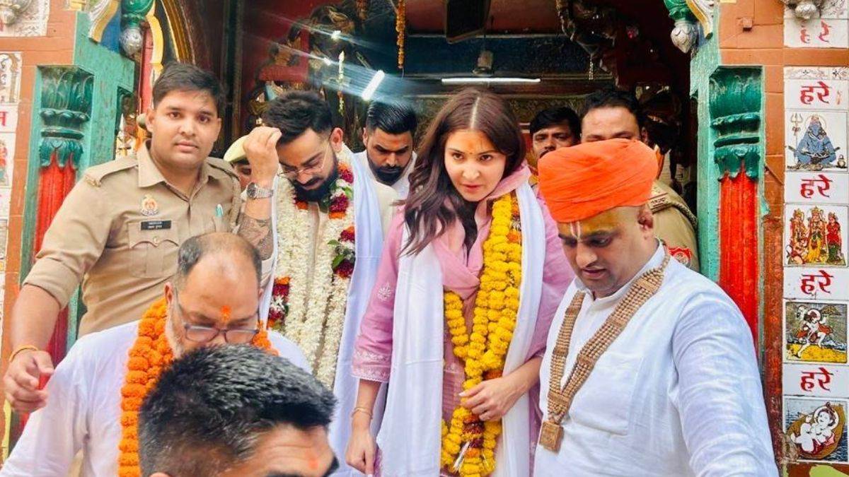 https://www.jagranimages.com/images/newimg/25052025/25_05_2025-virat_anushka_hanumangari_23946292_113146794.jpg