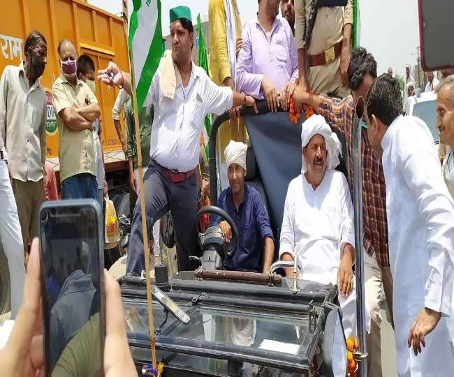 भाकियू अध्यक्ष नरेश टिकैत की ट्रैक्टर यात्रा के दौरान वेस्ट यूपी में जगह-जगह जाम