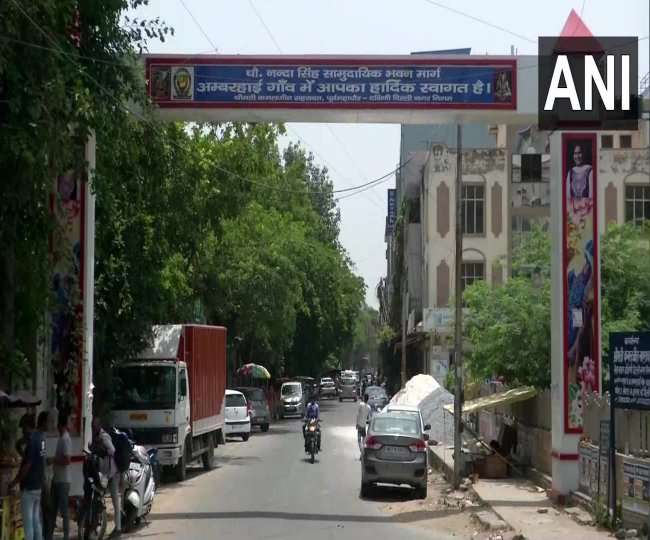 दिल्ली के द्वारका में पति- पत्नी पर बरसाई गोलियां
