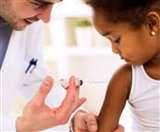 देश में कोरोना की तीसरी लहर का खतरा मंडराने लगा है।